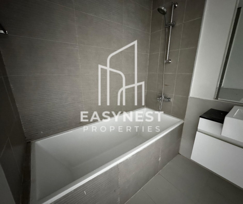 12 Generous Space | High Floor | Stunning Cityscape