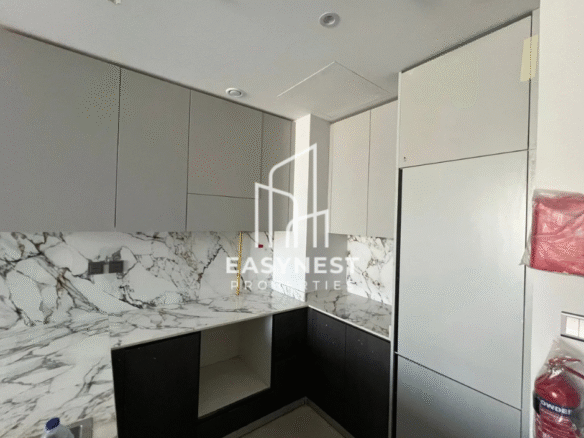 Spacious 1 BR Apartment in Amal Tower
