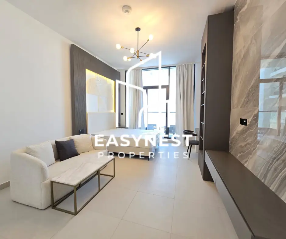 10 Stylish Modern Living | Fully Furnished | Sun-Fill
