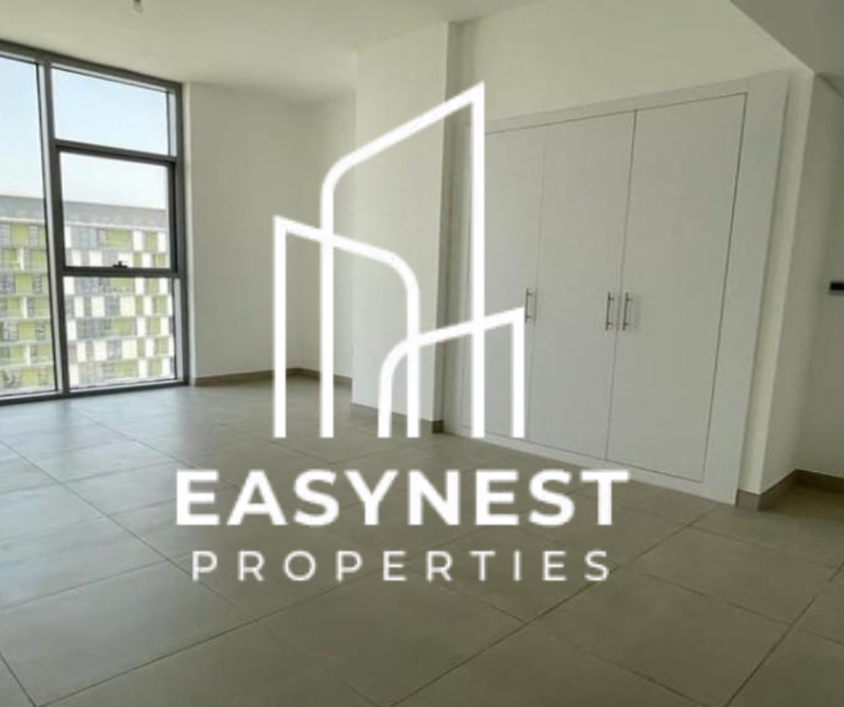 Bright & Spacious | Community Views | Maid’s Room