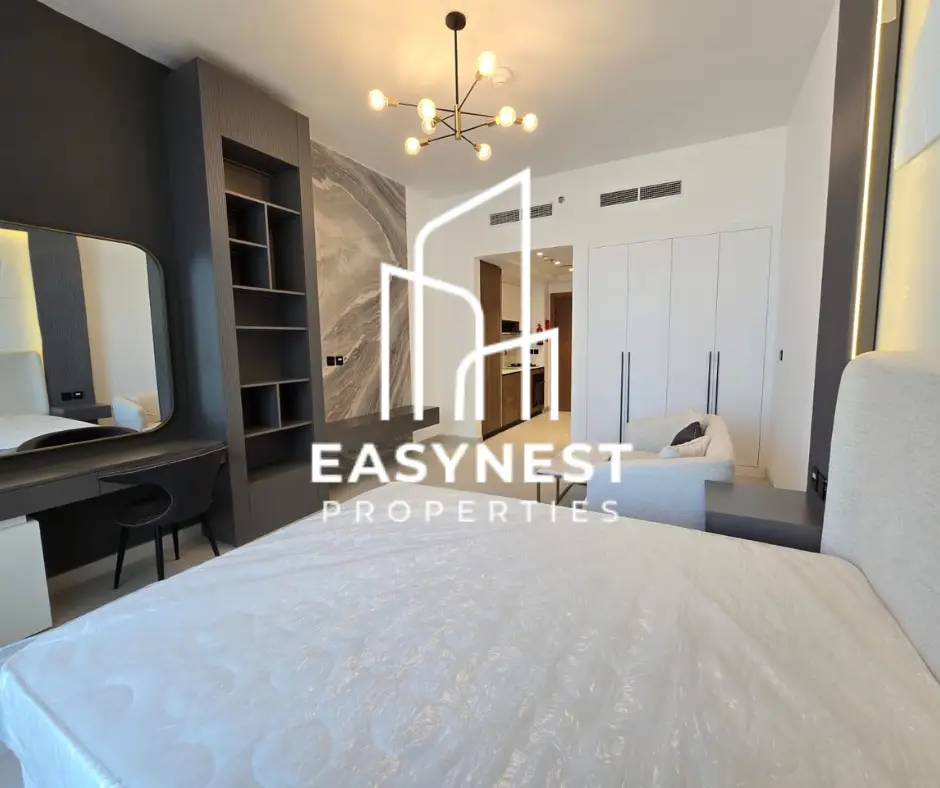 5 Stylish Modern Living | Fully Furnished | Sun-Fill