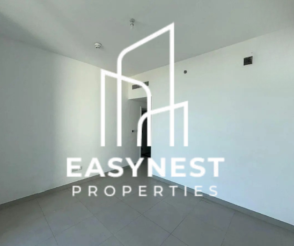10 Spacious & Bright | Prime Location | Community View