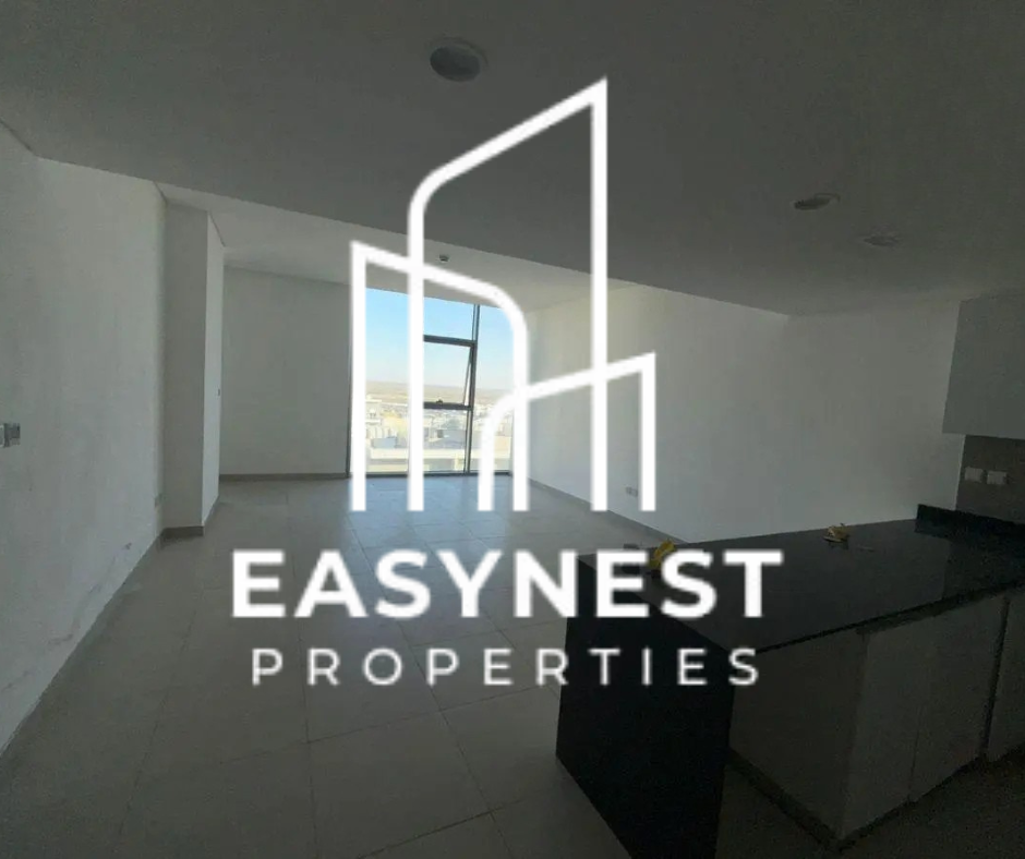 13 Spacious & Bright | Prime Location | Community View