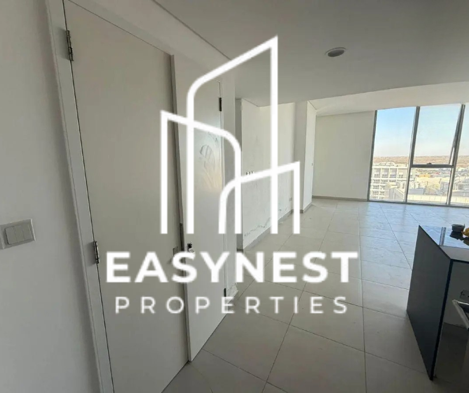 14 Spacious & Bright | Prime Location | Community View