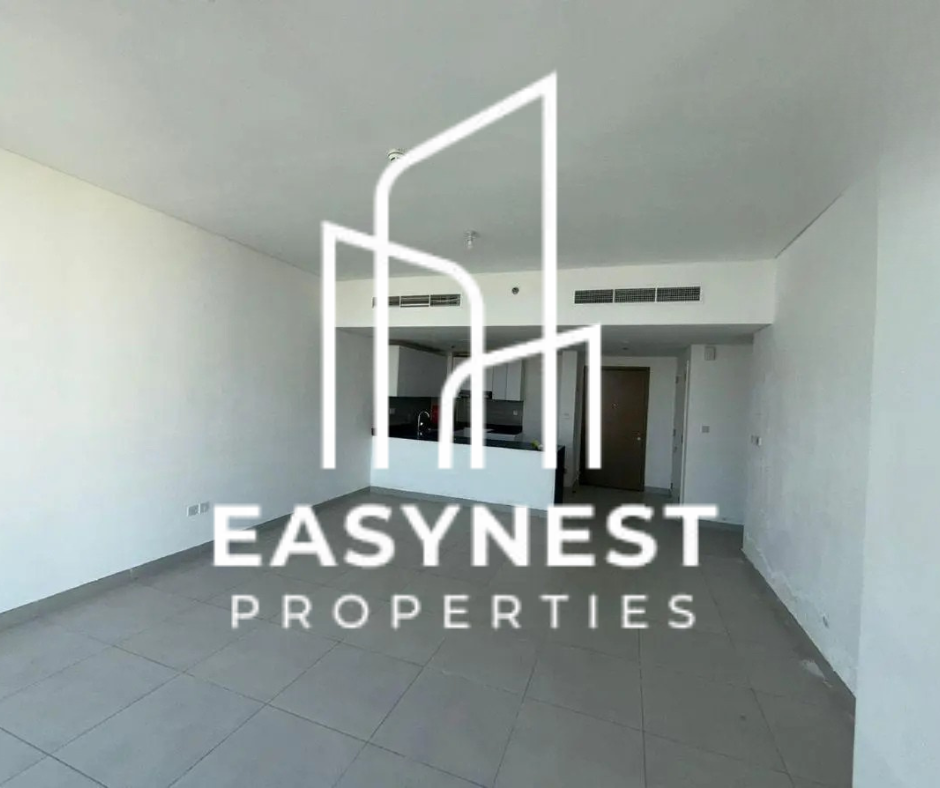 15 Spacious & Bright | Prime Location | Community View