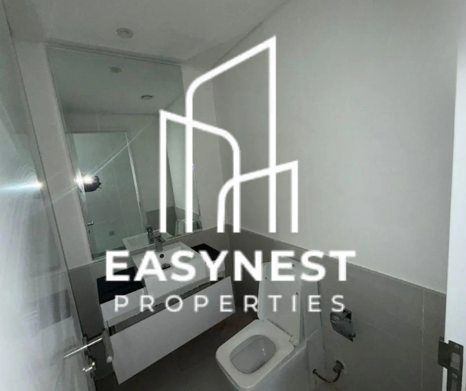 3 Spacious & Bright | Prime Location | Community View